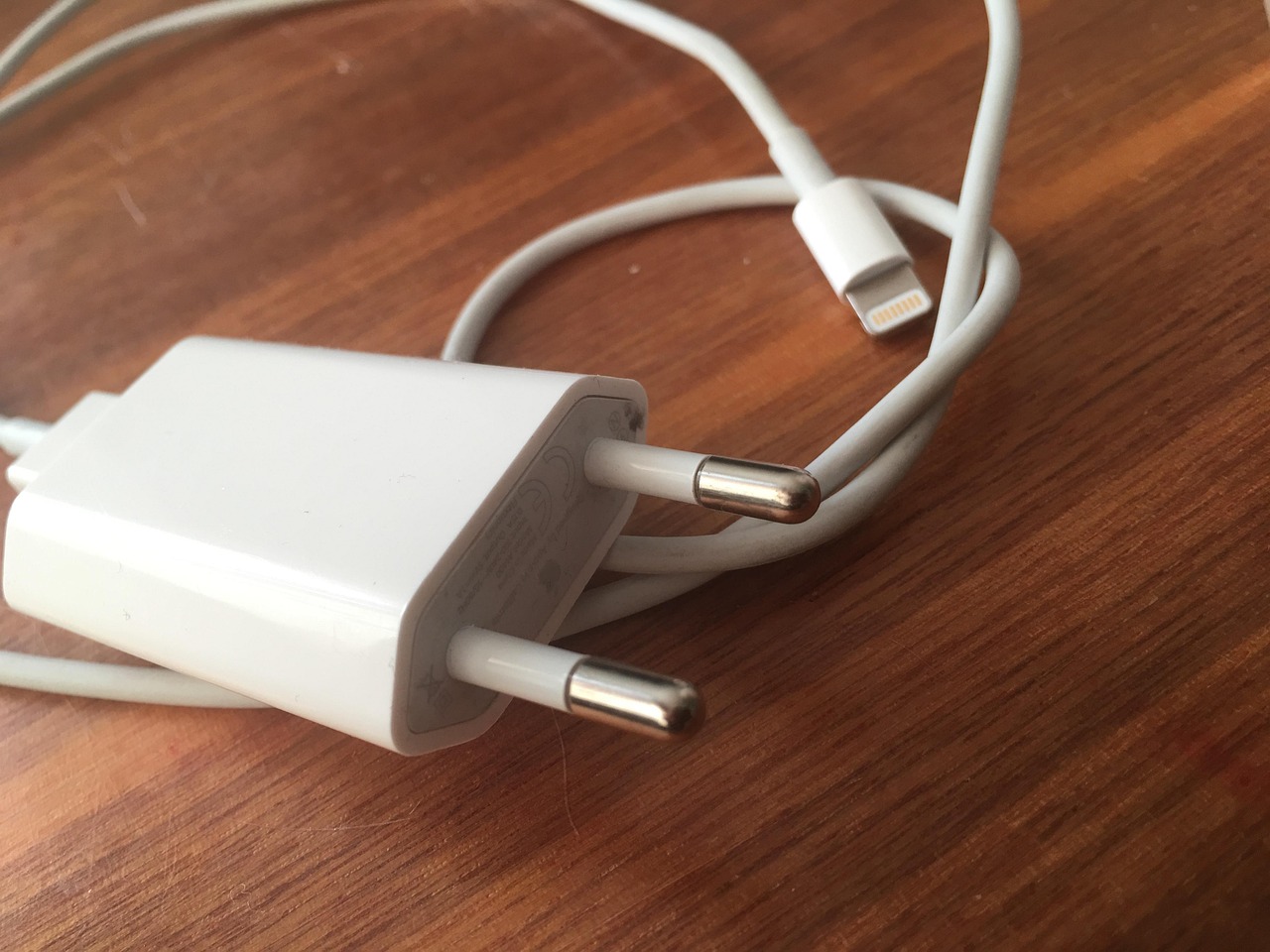 kabel a zástrčka